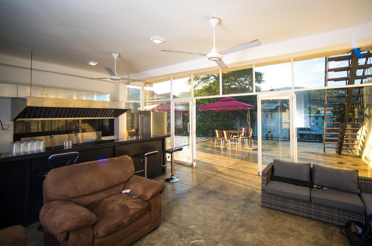 Impala City Hotel And Hostel Kandy 50 Dış mekan fotoğraf